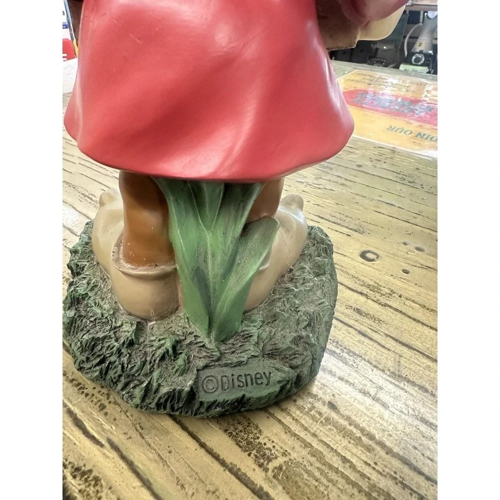Vintage Disney Grumpy Welcome Go Away Garden Statue 12